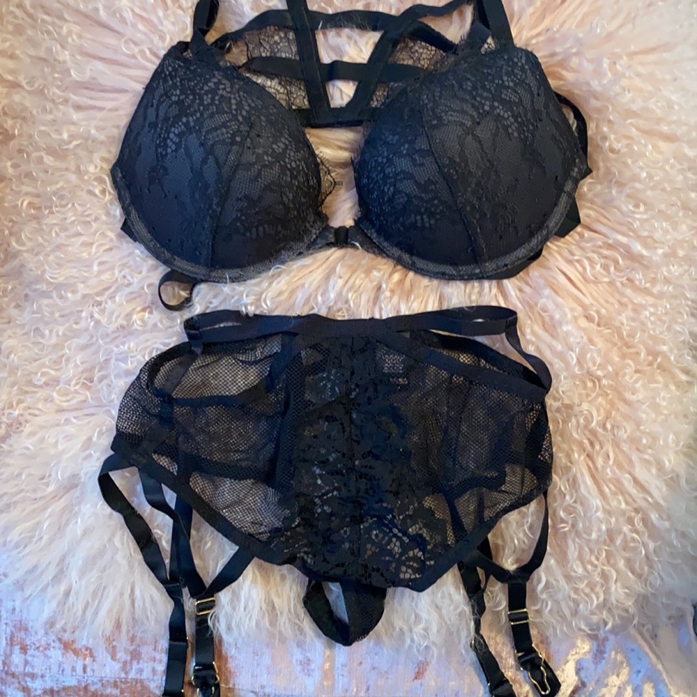 Victoria’s Secret bra + high waisted thong.